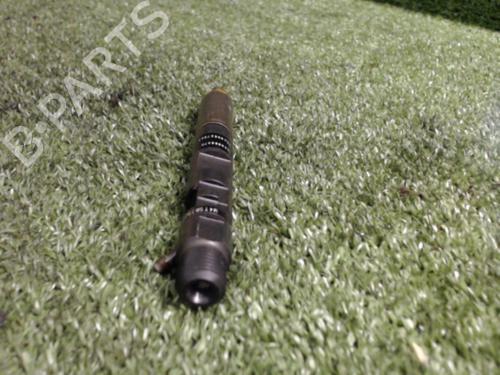 Used Injector RENAULT TWINGO II (CN0_) 1.5 dCi 75 (75 hp) 25642817