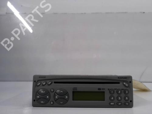 Used Radio Radio RENAULT TWINGO I (C06_) 1.2 (C066, C068) (58 hp) 32147159 32147159