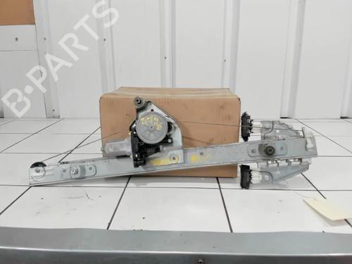 Used Front left window mechanism Front left window mechanism SUZUKI GRAND VITARA II (JT, TE, TD) 1.9 DDiS All-wheel Drive (JT419, TD44, JB419WD, JB419XD,... (129 hp) 25648083 25648083