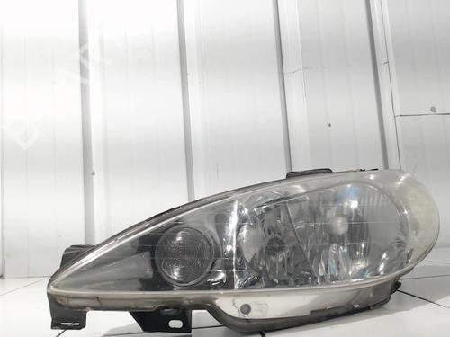 Used Left headlight PEUGEOT 206 Hatchback (2A/C) 1.4 HDi eco 70 (68 hp) 32024536