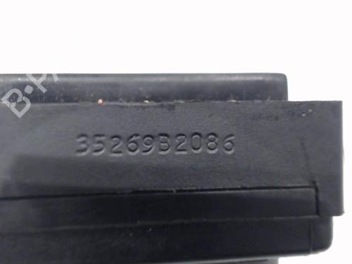 Used Steering column stalk Steering column stalk RENAULT RAPID Box Body/MPV (F40_, G40_) 1.0 (37 hp) 25639202 25639202