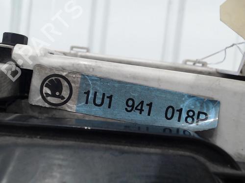 Right headlight SKODA OCTAVIA I (1U2) 1.9 TDI | BP26527158C29 