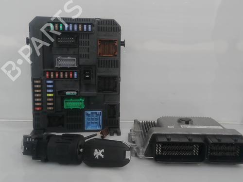 Used Electronic module Electronic module PEUGEOT 308 II (LB_, LP_, LW_, LH_, L3_) 1.2 THP 110 (110 hp) 33723137 33723137