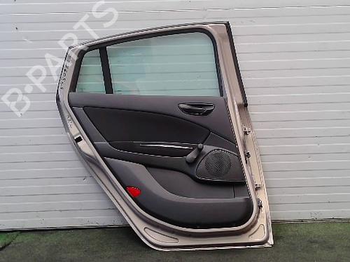 Used Left rear door Left rear door 37531382 37531382