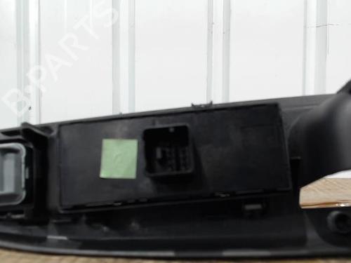 Used Switch Switch VW GOLF V (1K1) 1.9 TDI (105 hp) 25639330 25639330