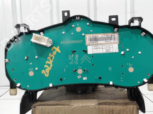 Used Instrument cluster Instrument cluster 25629589 25629589