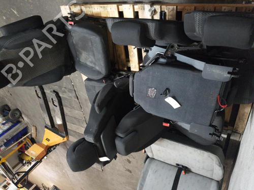 Seats set PEUGEOT 5008 (0U_, 0E_) 1.6 HDi | BP25642840C78 