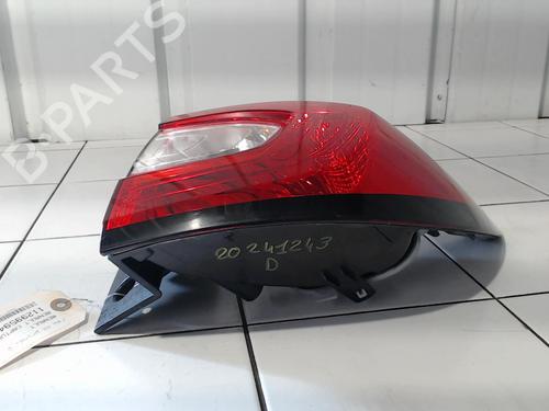 right-taillight-renault-captur-i-j5_-h5_-2013-29912714 main image