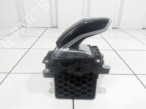 Used Shift knob Shift knob PEUGEOT 308 II (LB_, LP_, LW_, LH_, L3_) 1.5 BlueHDi 130 (131 hp) 25634604 25634604