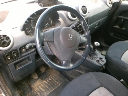Instrument cluster PEUGEOT 1007 (KM_) 1.4 | BP25648693C47 