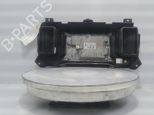 Used Display monitor Display monitor PEUGEOT EXPERT Van (V_) 2.0 BlueHDi 150 4x4 (150 hp) 33883384 33883384