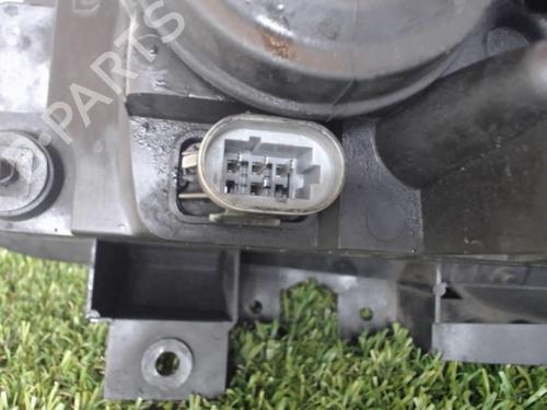 Right headlight RENAULT ESPACE III (JE0_) 2.2 dCi (JE0K) | BP25650949C29 