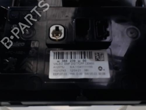 Bilradio PEUGEOT 208 II (UB_, UP_, UW_, UJ_) 1.5 BlueHDI 100 | BP28135321E6 