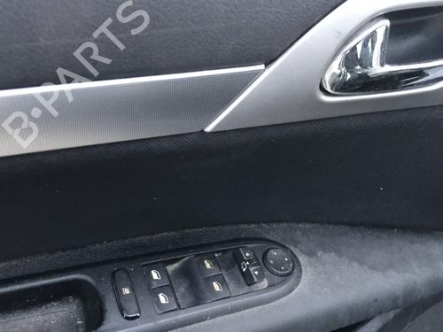 Right taillight PEUGEOT 407 (6D_) 2.0 HDi 135 (6DRHRH, 6DRHRE, 6DRHRG, 6DRHRJ) | BP29598093C35 