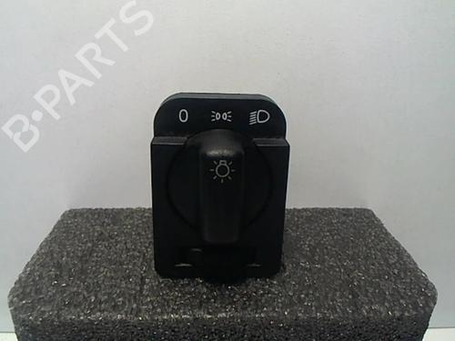 Used Headlight switch OPEL CORSA B (S93) 1.7 D (F08, F68, M68) (60 hp) 25628029