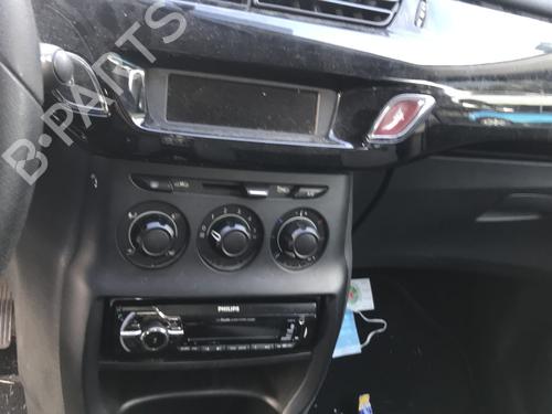 Front right seatbelt CITROËN C3 II (SC_) 1.2 VTi 82 | BP28175617I25 - Image 16