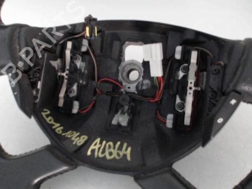 Used Steering wheel Steering wheel RENAULT ESPACE IV (JK0/1_) 2.0 dCi (JK03, JK04, JK1C, JK1G, JK1J, JK1K) (173 hp) 25633447 25633447