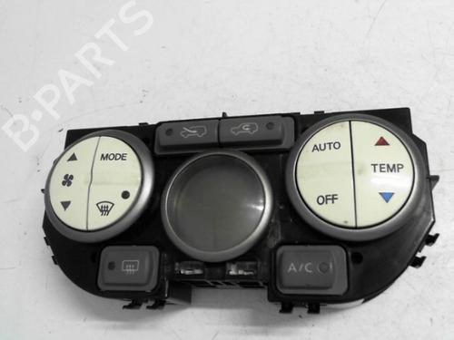 Used Climate control NISSAN MICRA III (K12) 1.2 16V (80 hp) 25646302