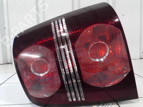Right taillight VW TOURAN (1T1, 1T2) 1.9 TDI | BP27175378C35 