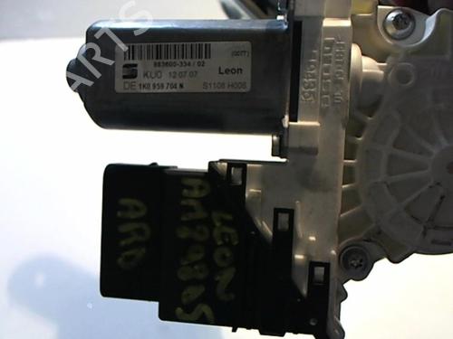 Rear right window mechanism SEAT LEON (1P1) 2.0 TFSI | BP25646780C25 