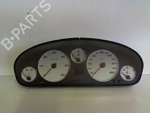 Used Instrument cluster PEUGEOT 607 (9D, 9U) 2.2 HDi (133 hp) 25637860