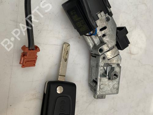 Used Electronic module Electronic module PEUGEOT PARTNER MPV (5_, G_) [1996-2026] 39761030 39761030