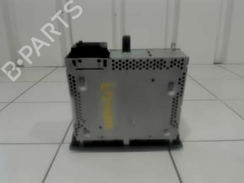 Used Radio Radio RENAULT CLIO III (BR0/1, CR0/1) 1.5 dCi (C/BR0G, C/BR1G) (68 hp) 25644943 25644943