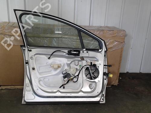 Used Left front door Left front door CITROËN C4 I (LC_) 1.4 16V (88 hp) 28596968 28596968