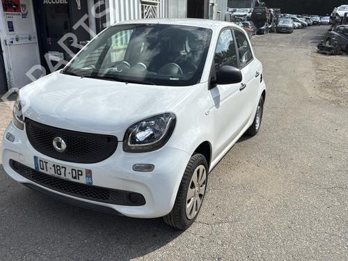 Brugte SMART FORFOUR Hatchback (453) 1.0 (453.042, 453.043) (71 hp) 3948701