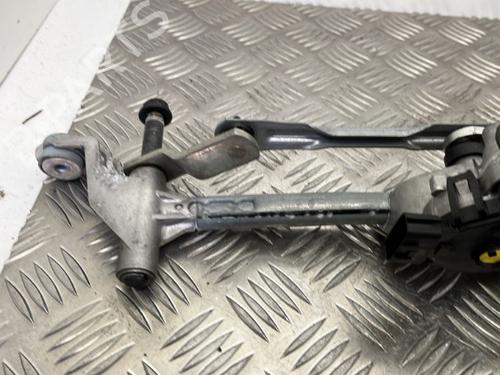 Viskermotor vindrute RENAULT MEGANE IV Hatchback (B9A/M/N_) 1.5 Blue dCi 115 (B9A6) | BP25660325M29 