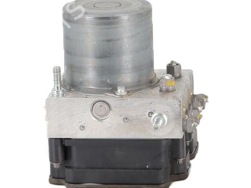 Used ABS pump RENAULT CLIO V (B7_) 1.0 TCe 100 (B7MT) (101 hp) 30793204