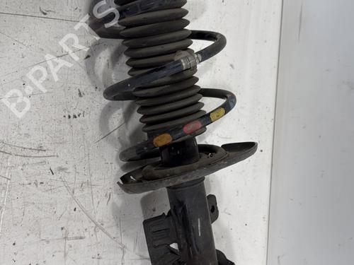 Used Right front shock absorber Right front shock absorber PEUGEOT 3008 II SUV (MC_, MR_, MJ_, M4_) 1.2 THP/ PureTech 130 (MRHNSM, MRHNSU, MRHNSJ, MRHNYW,... (131 hp) 30615718 30615718