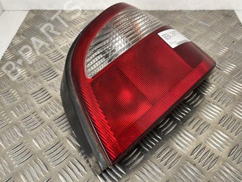 Used Right taillight Right taillight RENAULT MEGANE I (BA0/1_) 1.6 16V (BA04, BA0B, BA11, BA1J, BA16, BA19, BA1K, BA1V,... (107 hp) 25660222 25660222