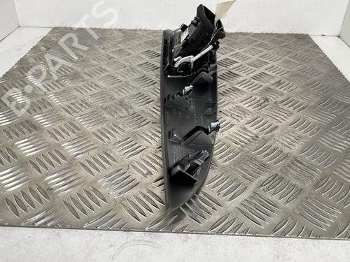 air-vent-bmw-1-f20-2011-2012-2013-2014-2015-2016-2017-2018-2019-25658312 main image