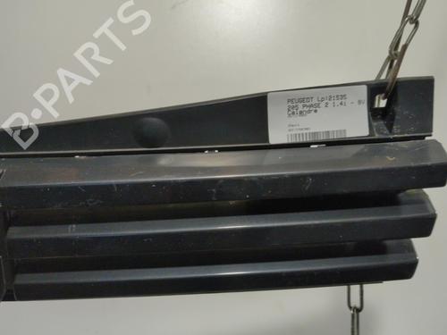Grille PEUGEOT 205 II (20A/C) 1.4 | BP25657402C40