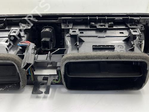 Used Air vent Air vent BMW 1 (F20) 116 d (116 hp) 25654651 25654651