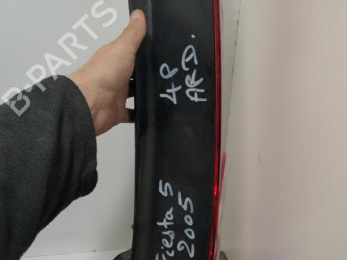 Used Right taillight FORD FIESTA V (JH_, JD_) 1.4 TDCi (68 hp) 25659441