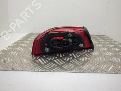 Højre baglygte ALFA ROMEO 159 (939_) 1.9 JTDM 8V (939AXE1B) (120 hp) 25659035