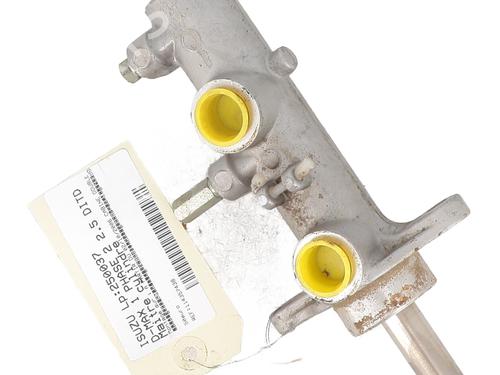 Brake master cylinder ISUZU D-MAX I (TFR, TFS) 2.5 DiTD 4x4 (TFS86_) | BP29847998M77