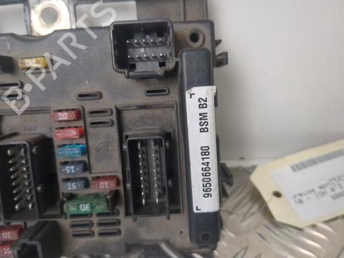 Used Fuse box Fuse box PEUGEOT 206 Hatchback (2A/C) 2.0 HDI 90 (90 hp) 25660268 25660268