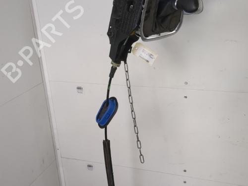 Used Gear lever RENAULT MEGANE IV Hatchback (B9A/M/N_) 1.5 dCi 110 (B9A3) (110 hp) 25660278