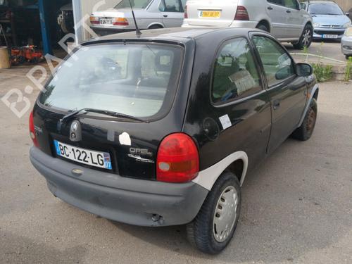 Used Engine control unit (ECU) OPEL CORSA B (S93) 1.2 i (F08, F68, M68) (45 hp) 25661178