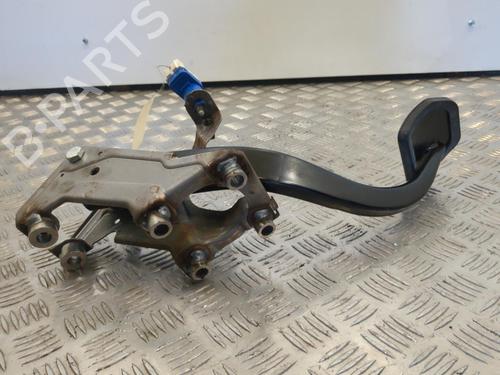 Used Break pedal LAND ROVER RANGE ROVER SPORT I (L320) 3.0 D 4x4 (245 hp) 25657518