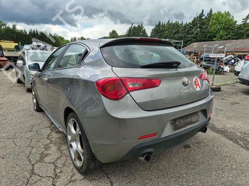 Engine control unit (ECU) ALFA ROMEO GIULIETTA (940_) 2.0 JTDM (940.FXL1A) | BP25656403M57  - Image 11
