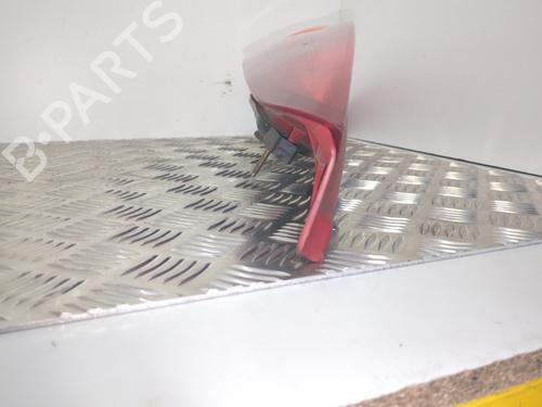 Used Right taillight Right taillight FIAT PUNTO (188_) 1.2 60 (188.030, .050, .130, .150, .230, .250) (60 hp) 25657436 25657436