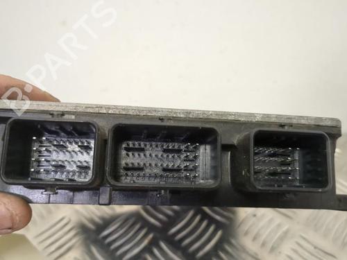 Used Engine control unit (ECU) Engine control unit (ECU) RENAULT MEGANE II (BM0/1_, CM0/1_) 1.5 dCi (BM02, BM13, BM2A, CM02, CM13) (101 hp) 25656913 25656913