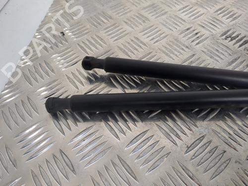Tailgate lift support PEUGEOT 208 I (CA_, CC_) 1.2 VTI 82 | BP25658157C138
