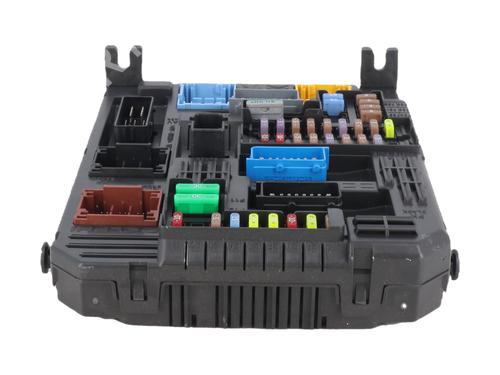 Used Fuse box Fuse box DS DS 3 / DS 3 CROSSBACK (UR_, UC_, UJ_) 1.2 PureTech 130 (URHNSS) (131 hp) 37596837 37596837