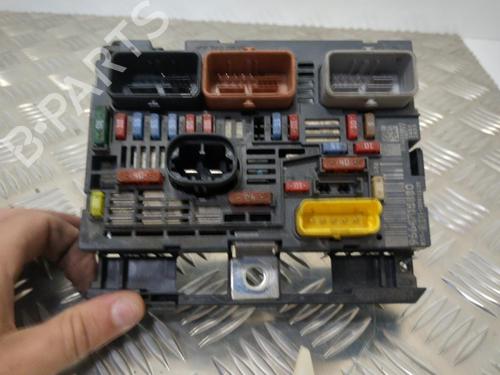 Used Fuse box CITROËN C4 Picasso I MPV (UD_) 1.6 HDi (109 hp) 25661181