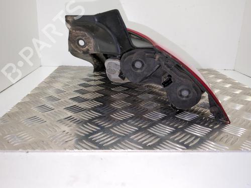 Farolim esquerdo Farolim esquerdo RENAULT MEGANE II (BM0/1_, CM0/1_) 1.9 dCi (BM0G, CM0G) (120 hp) 25655769 25655769